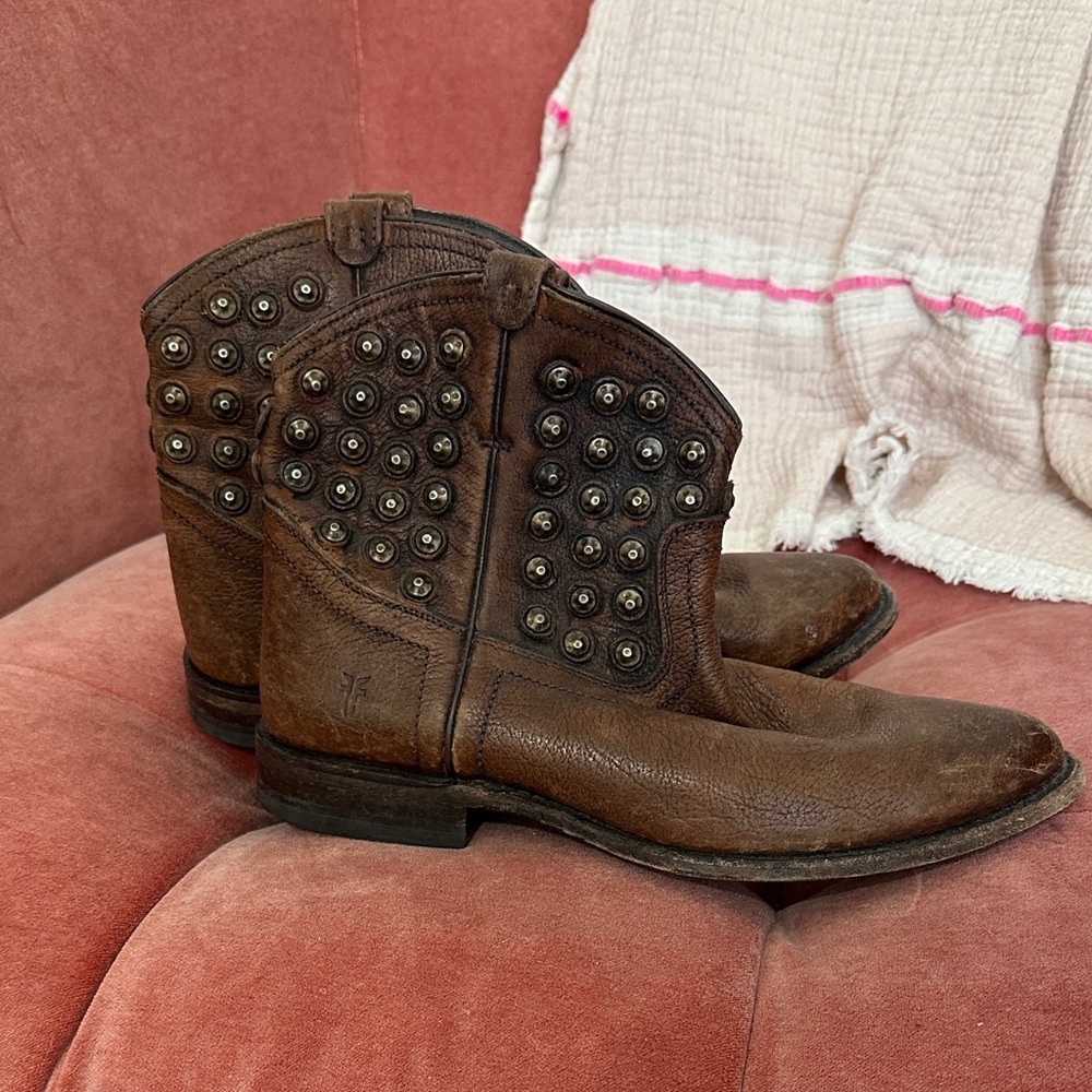 Frye Wyatt Distressed Studded Western Bootie